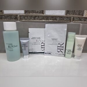 Skincare Set with Cream and Lotion - White and Silver
